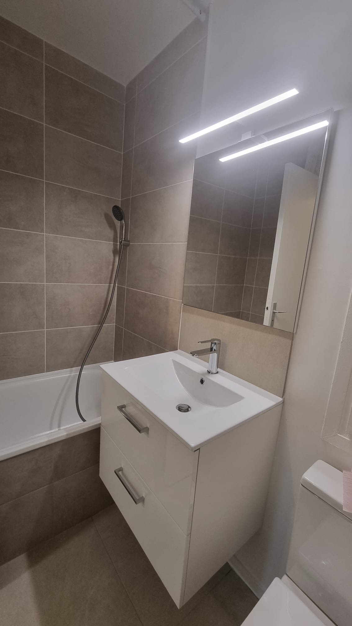 Après — Baignoire rénovée